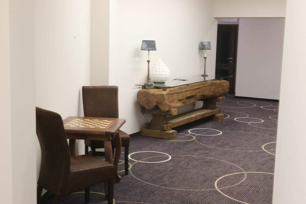 Apartment Hotel Orion Абертами Екстер'єр фото